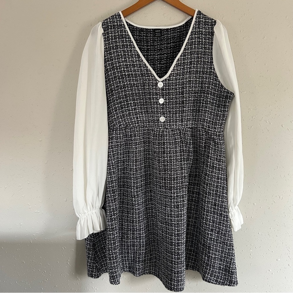 🦋 SHEIN White Grey Black Long Sleeve Mini Dress Large